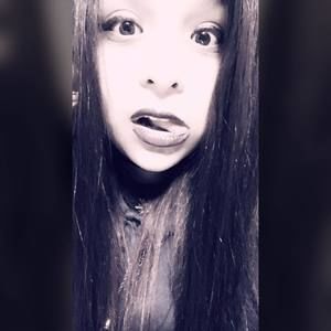 Meet your Posher, Beatriz